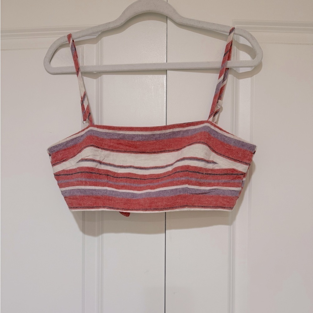 Forever 21 top with the adjustable straps linen blend lavender and light red
